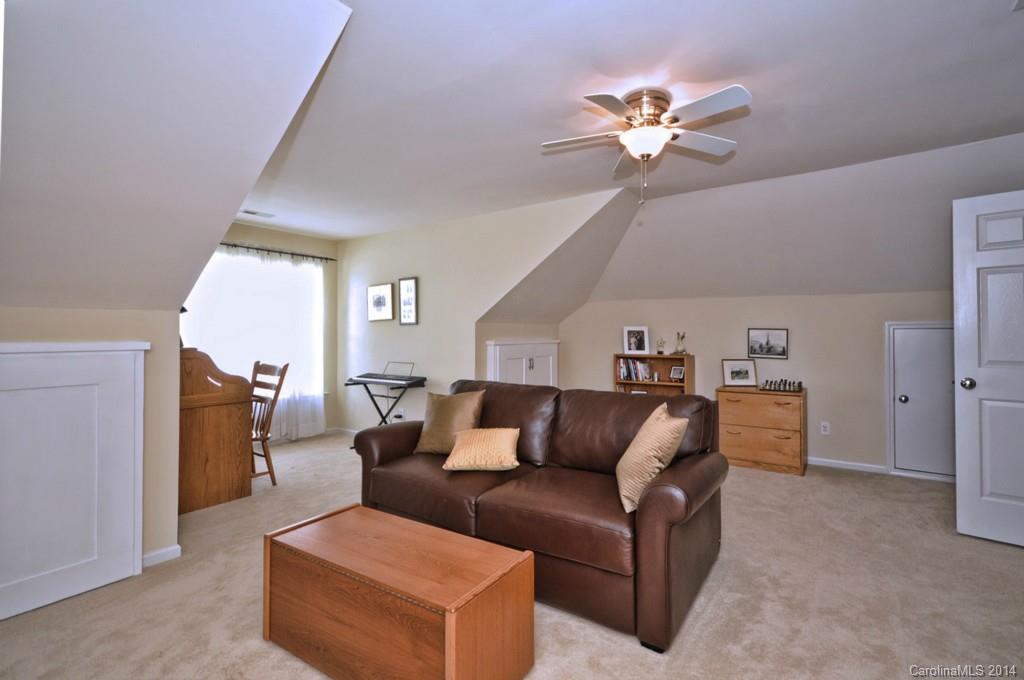 19405 Ruffner Drive, Unit 4 Cornelius, NC 28031 - Photo 14 of 21 Gallery Image 14