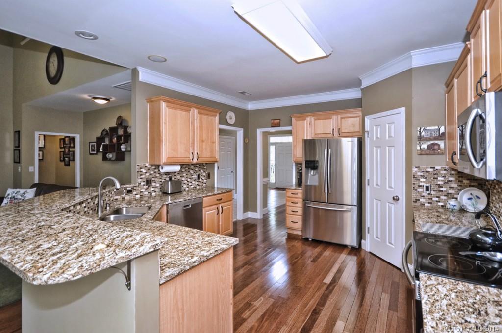 19405 Ruffner Drive, Unit 4 Cornelius, NC 28031 - Photo 6 of 21 Gallery Image 6