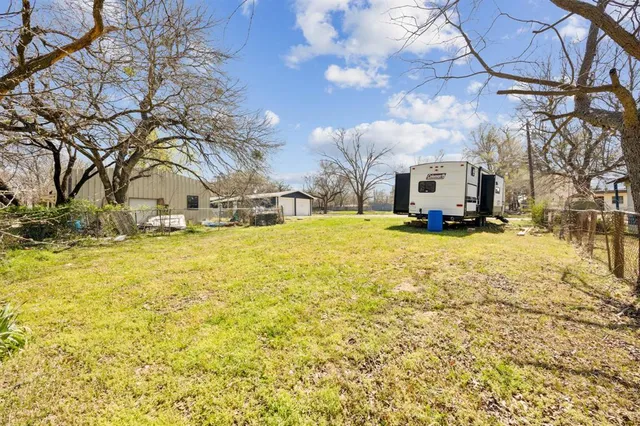 $249,900 | 229 Sherman Drive, Pottsboro, TX 75076