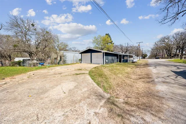 $249,900 | 229 Sherman Drive, Pottsboro, TX 75076
