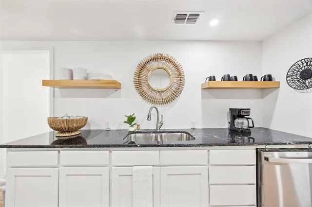 $249,900 | 229 Sherman Drive, Pottsboro, TX 75076