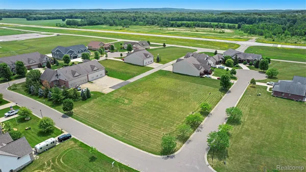 $37,900 | 15051 Poberezny Court, Linden, MI 48451