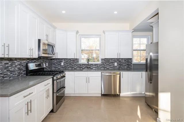 $4,700 | 7 Nepera Place, Unit 2, Hastings-on-Hudson, NY 10706