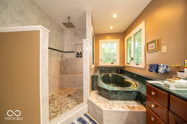 $500,000 | 12040 Kingfisher Circle, Indianapolis, IN 46236