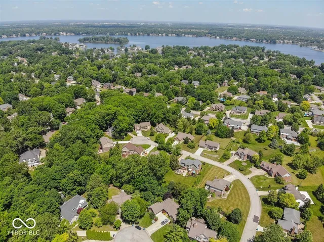 $500,000 | 12040 Kingfisher Circle, Indianapolis, IN 46236