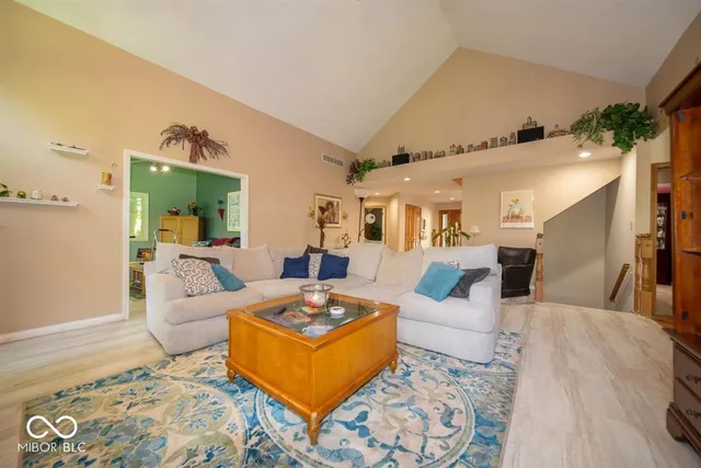 $500,000 | 12040 Kingfisher Circle, Indianapolis, IN 46236