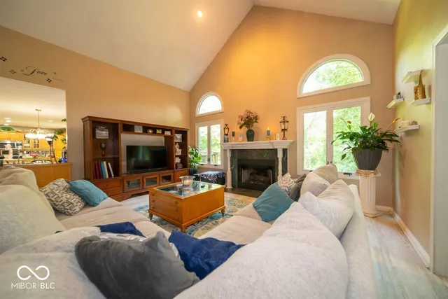 $500,000 | 12040 Kingfisher Circle, Indianapolis, IN 46236