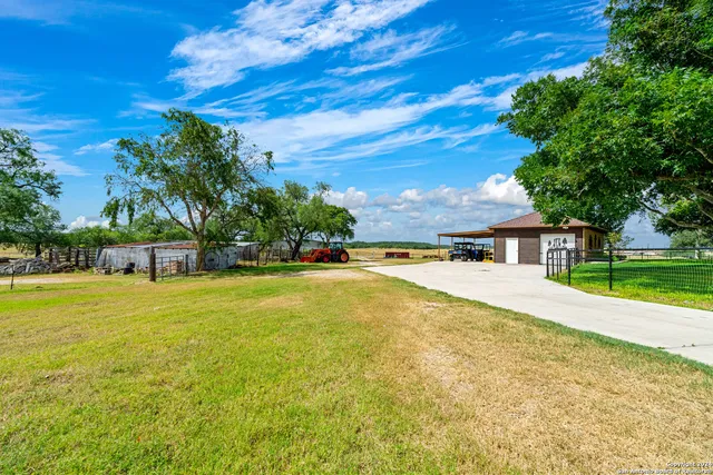 $1,800,000 | 4279 Fm 791, Falls City, TX 78113