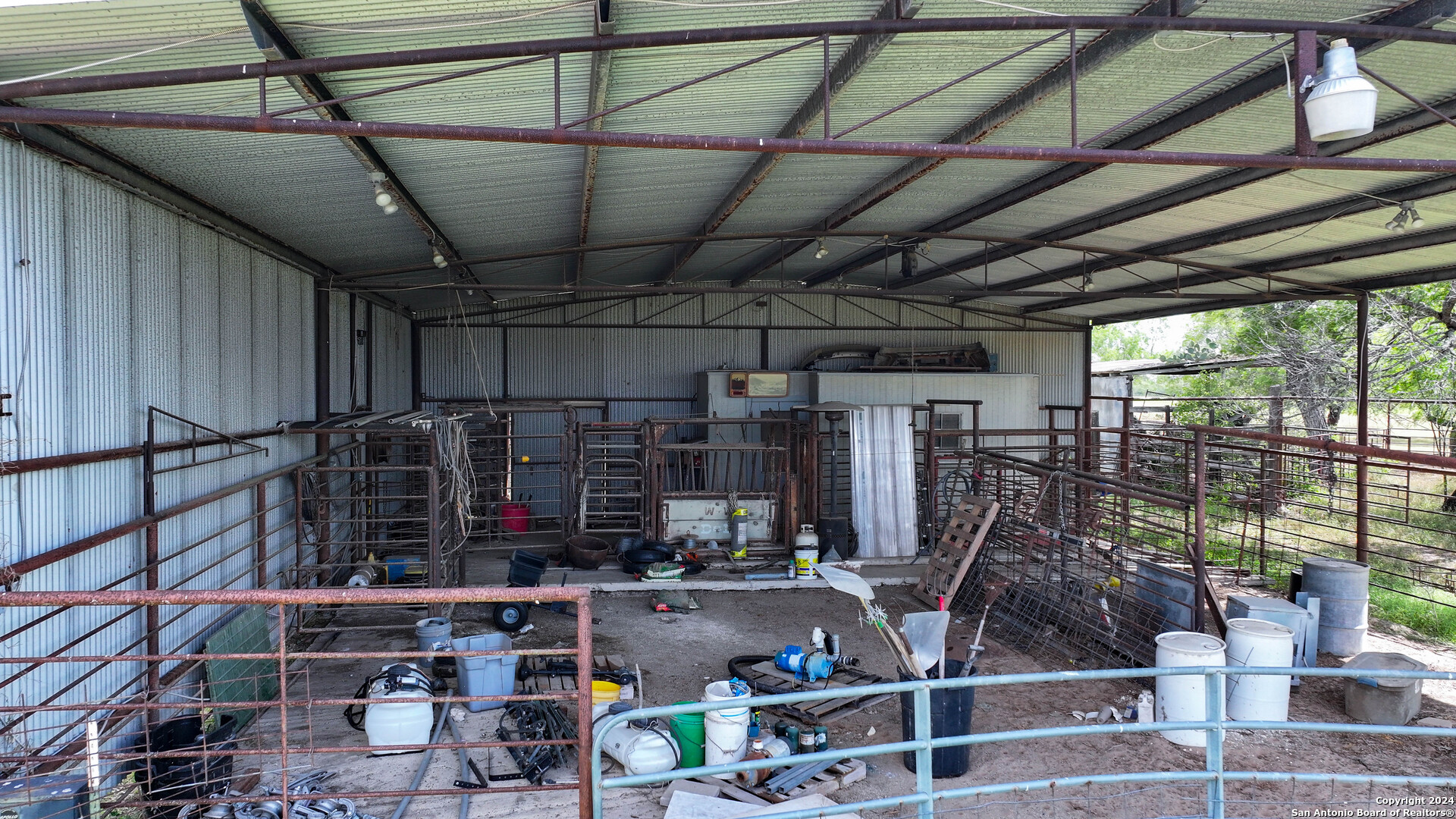 4279 Fm 791 Falls City, TX 78113 - Photo 33 of 67