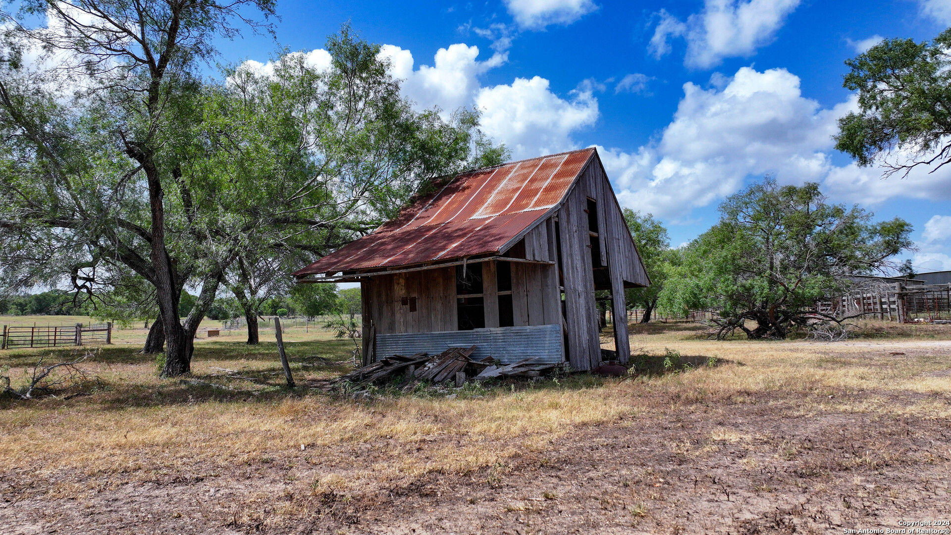 4279 Fm 791 Falls City, TX 78113 - Photo 37 of 67