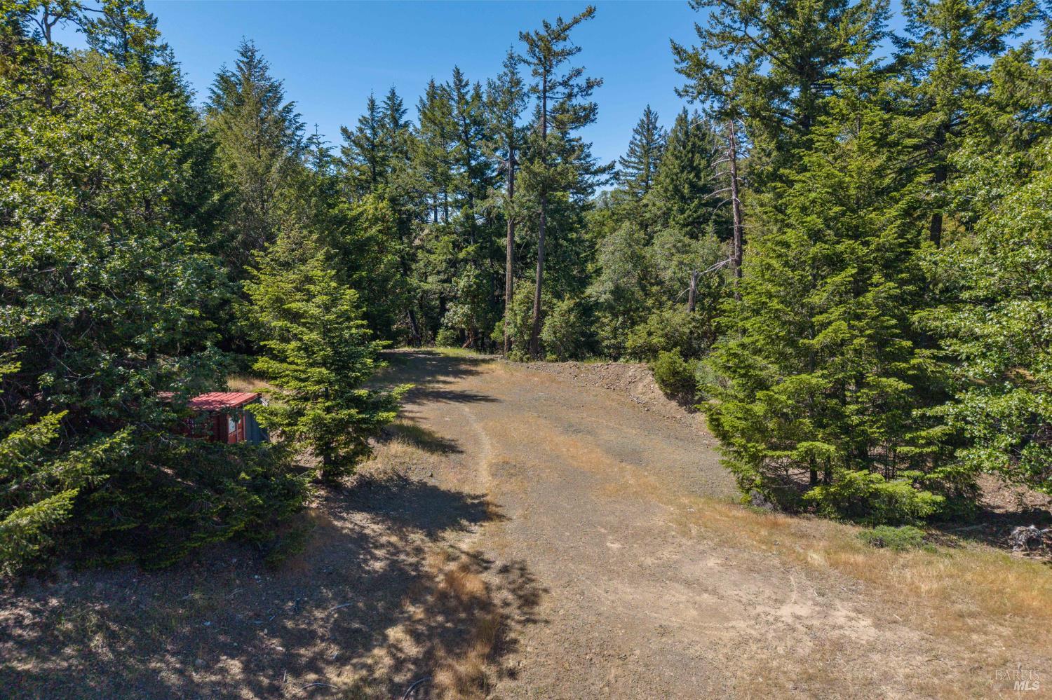55685 Registered Guest Road Laytonville, CA 95454 - Photo 7 of 9