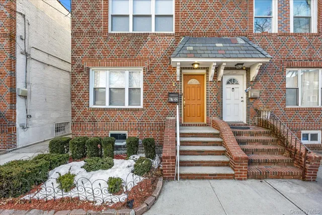 $1,569,000 | 67-32 47th Avenue, Unit 2 FAMILY | Maspeth