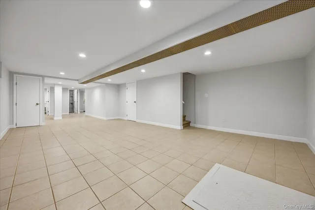 $1,569,000 | 67-32 47th Avenue, Unit 2 FAMILY | Maspeth