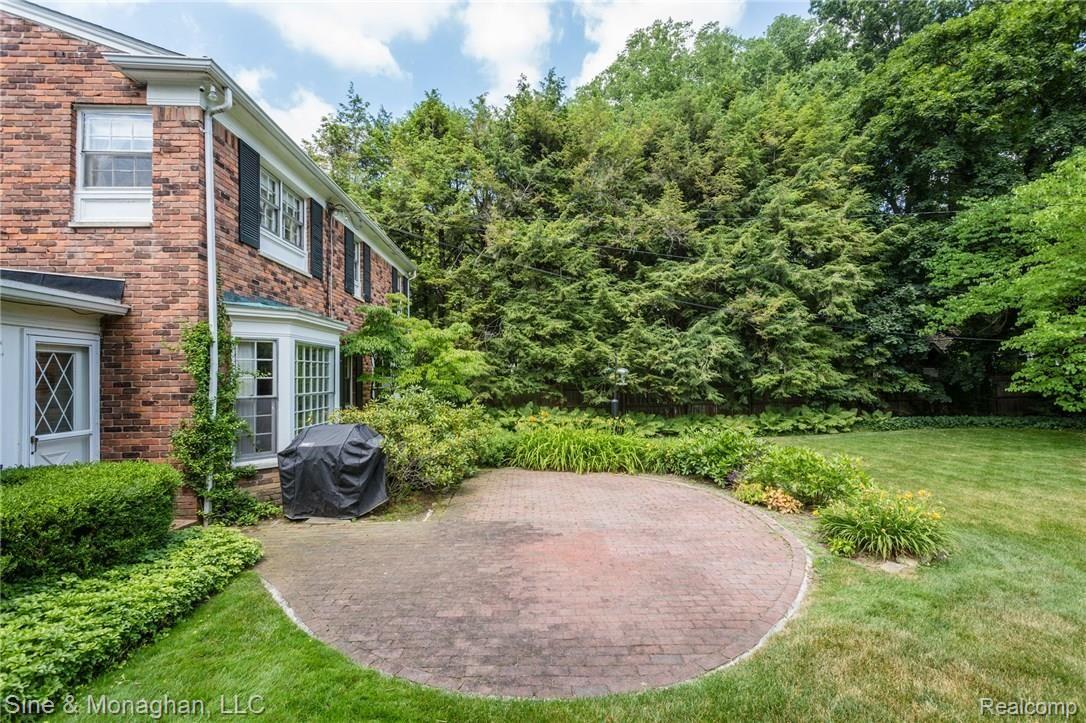 88 Cloverly Road Grosse Pointe, MI 48236 - Photo 44 of 53 IMG_8517.jpg