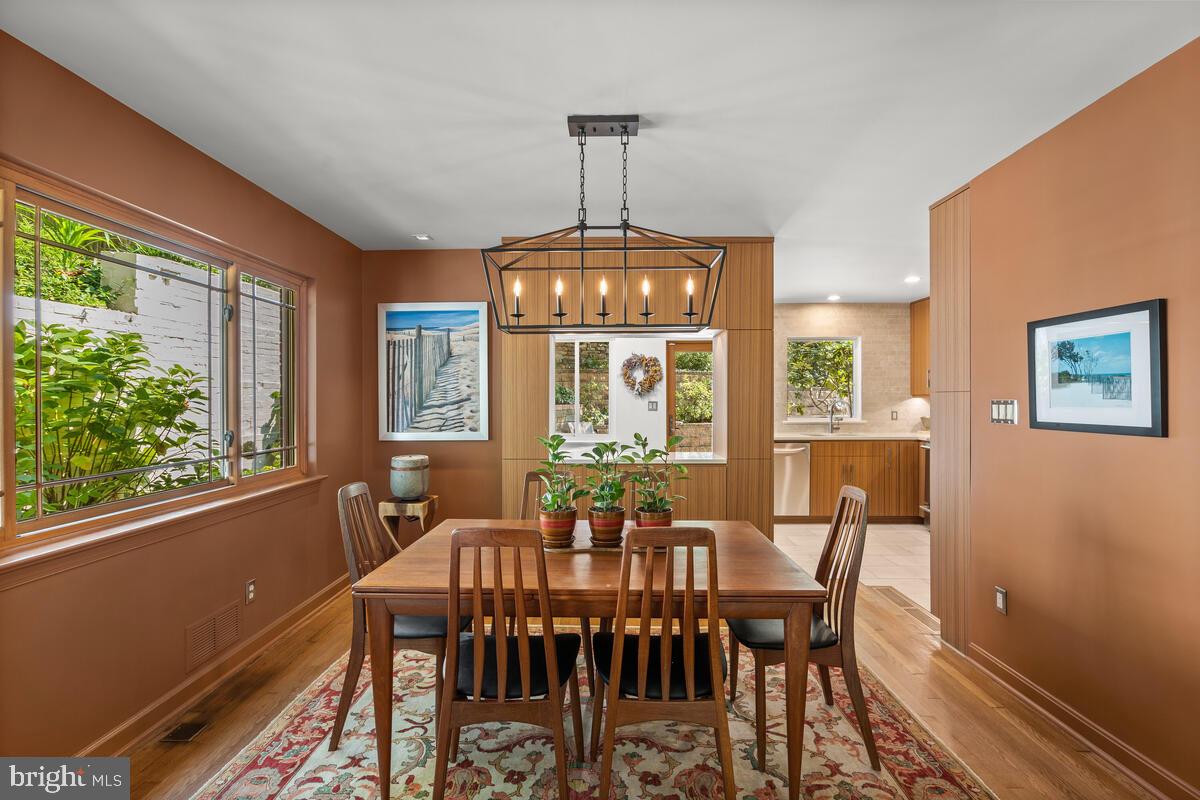 116 Sunnyside Road Silver Spring, MD 20910 - Photo 12 of 50