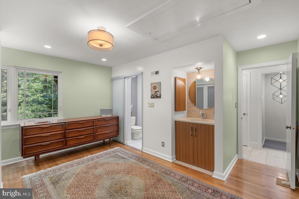 116 Sunnyside Road Silver Spring, MD 20910 - Photo 24 of 50