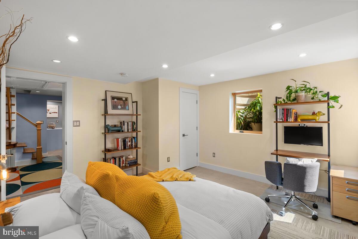 116 Sunnyside Road Silver Spring, MD 20910 - Photo 32 of 50