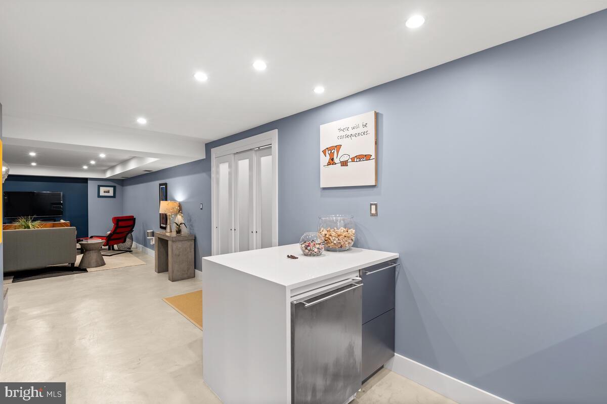 116 Sunnyside Road Silver Spring, MD 20910 - Photo 38 of 50