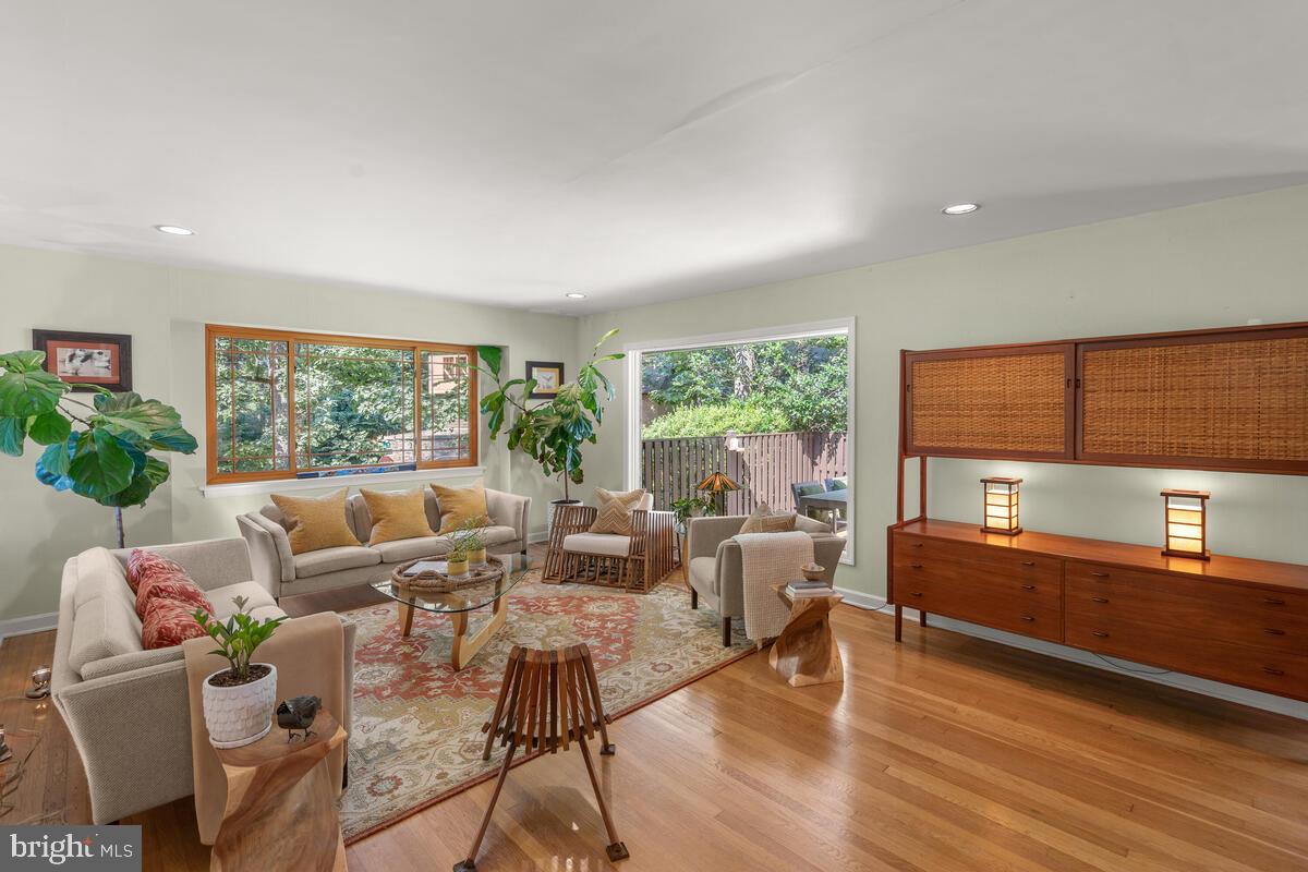 116 Sunnyside Road Silver Spring, MD 20910 - Photo 10 of 50