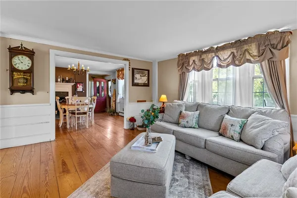 $599,000 | 220 Plainfield Pike, Scituate, RI 02857