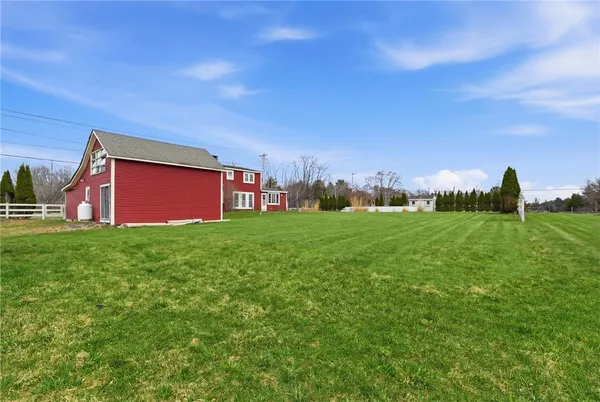 $599,000 | 220 Plainfield Pike, Scituate, RI 02857