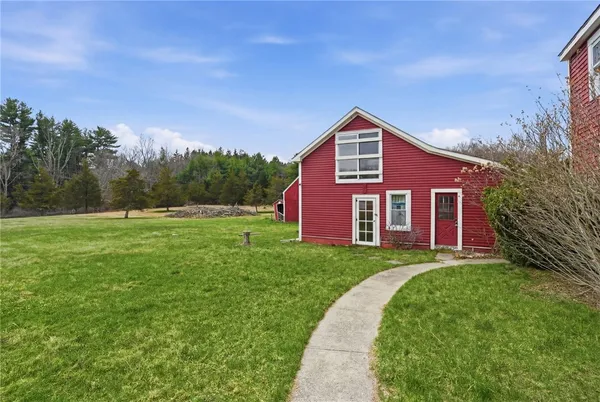 $599,000 | 220 Plainfield Pike, Scituate, RI 02857