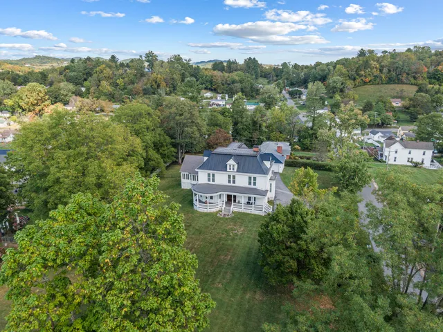 $588,349 | 639 West Tower Street, Tazewell, VA 24651