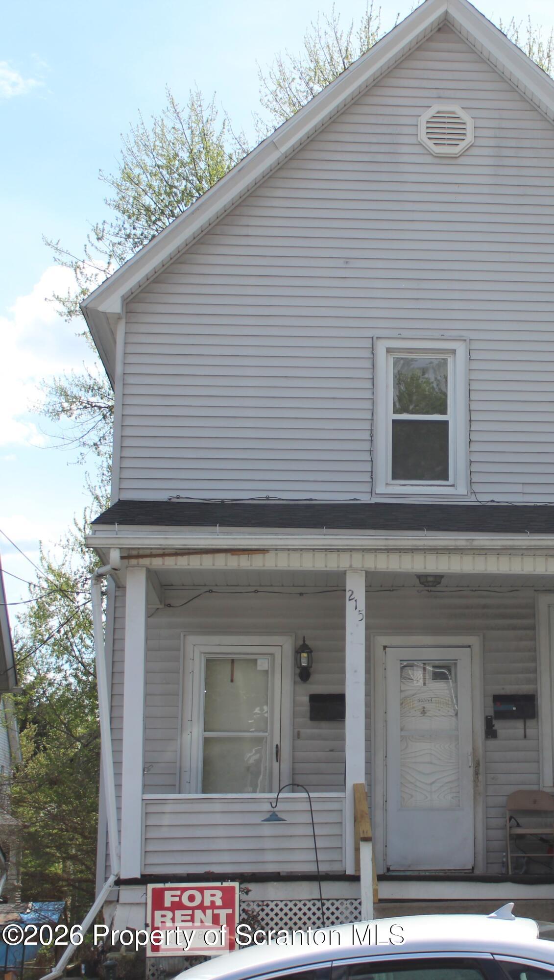 215 Ferdinand Street, Unit 2 Scranton, PA 18508 - Photo 2 of 17 IMG_7161 half