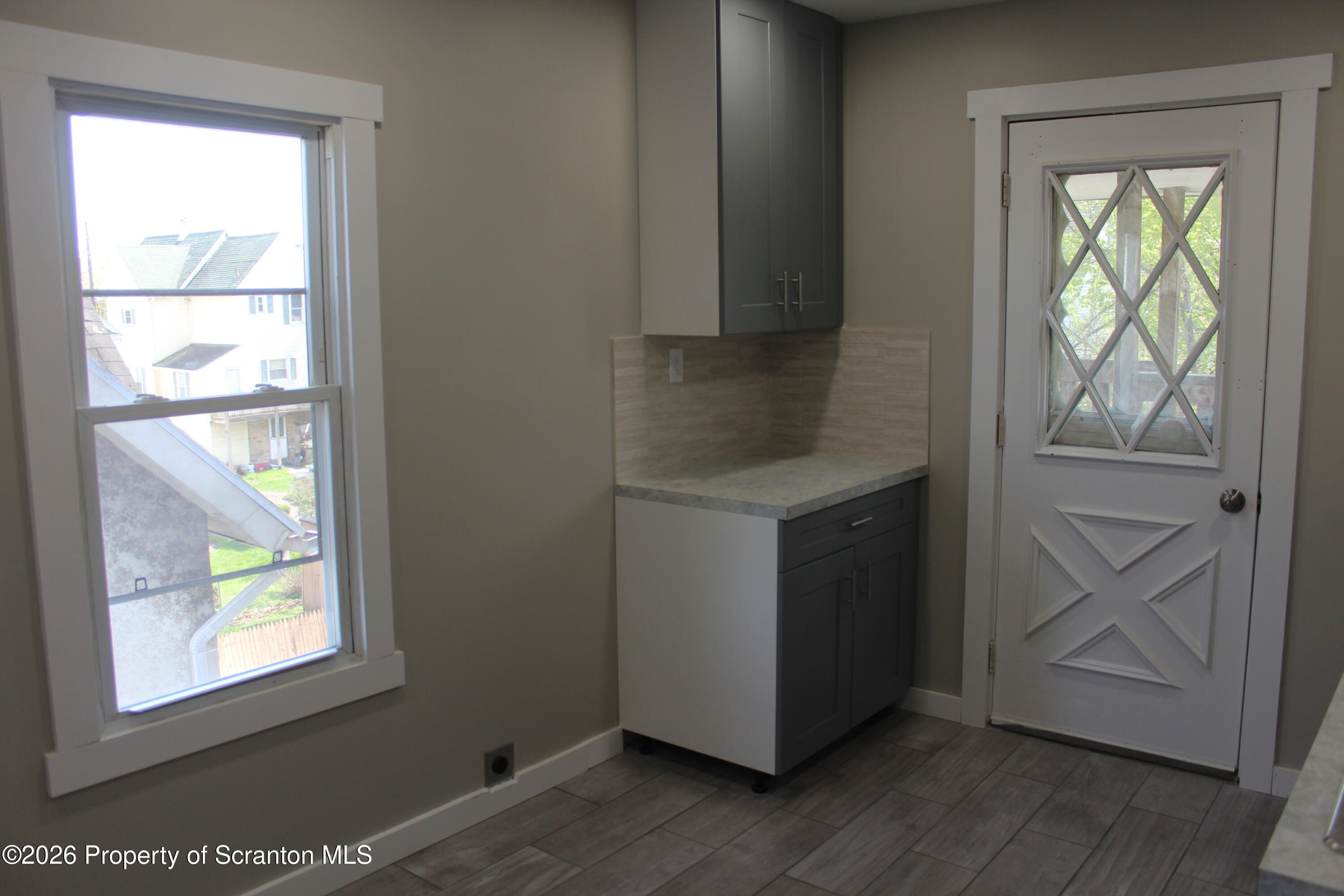 215 Ferdinand Street, Unit 2 Scranton, PA 18508 - Photo 5 of 17 Kitchen