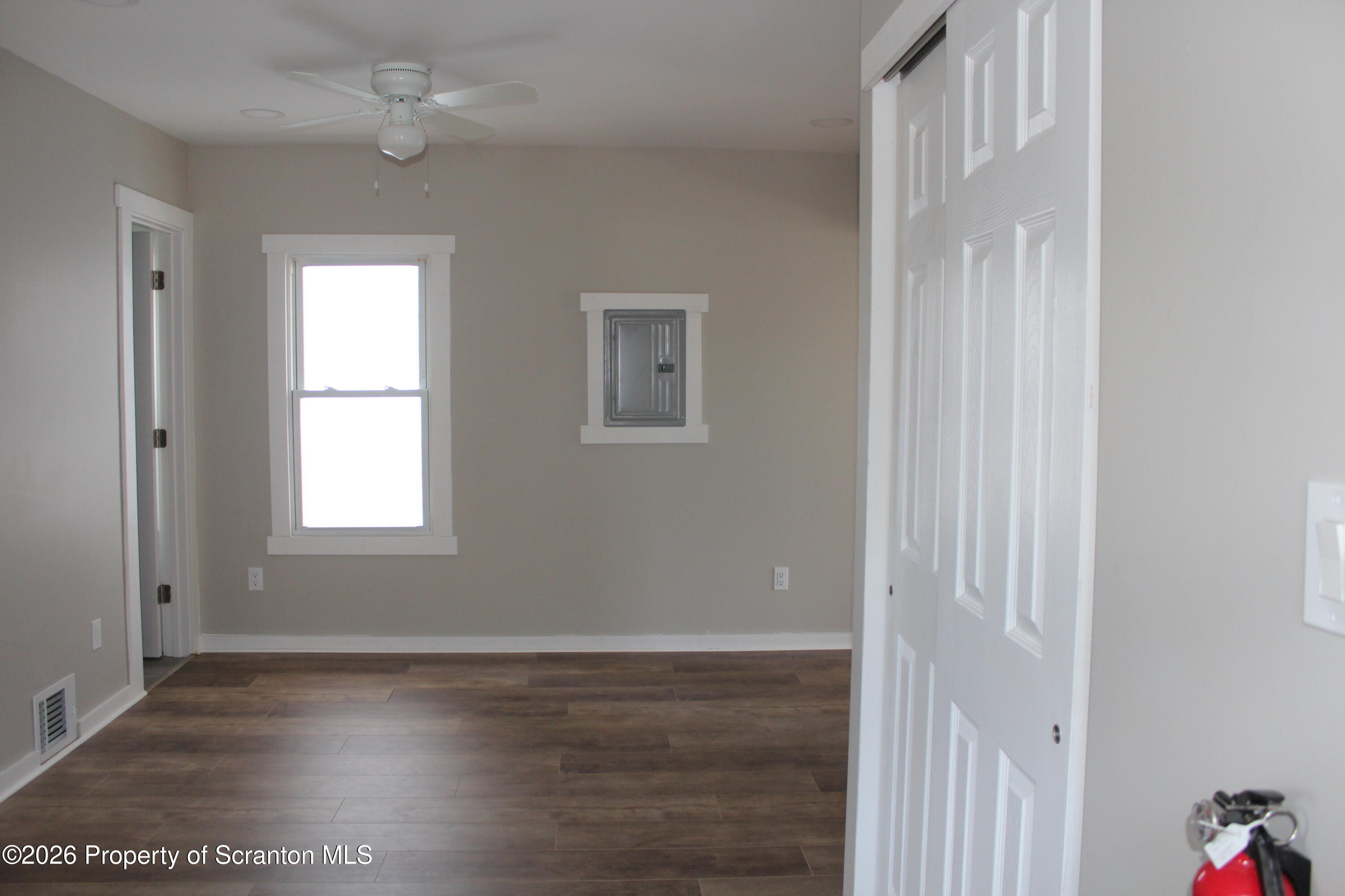 215 Ferdinand Street, Unit 2 Scranton, PA 18508 - Photo 10 of 17 Living Room