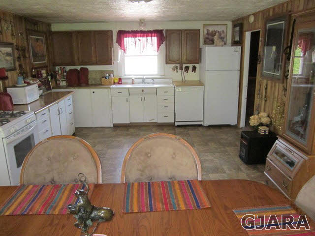 57320 Me Road Collbran, CO 81624 - Photo 3 of 16 Gallery Image 3