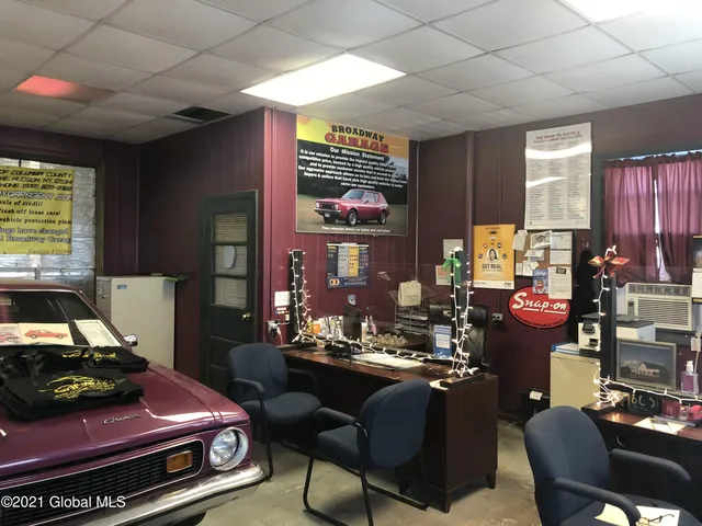 $1,590,000 | 469 Fairview Avenue, Hudson, NY 12534