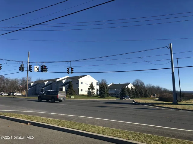 $1,590,000 | 469 Fairview Avenue, Hudson, NY 12534