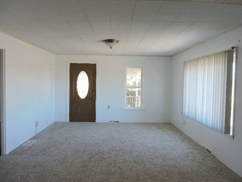 2380 East Newberg Road Pinconning, MI 48650 - Photo 8 of 13