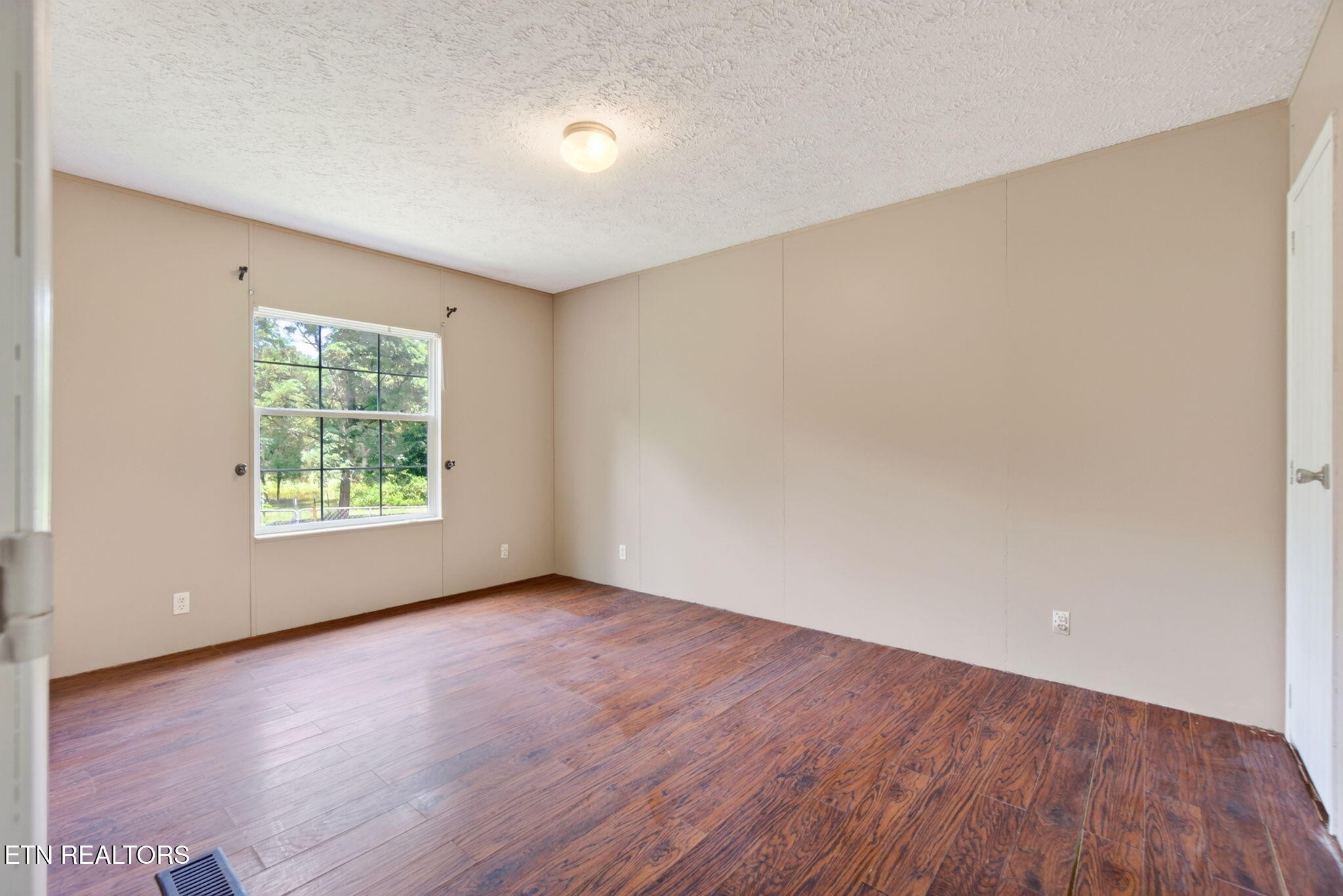 198 Byers Road Crossville, TN 38571 - Photo 13 of 27 Gallery Image 13