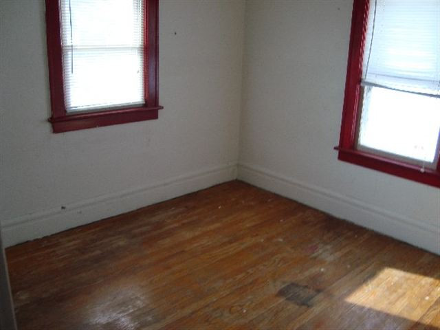 201 East Meadow Heights Avenue Jackson, MI 49203 - Photo 9 of 11 Photo 9