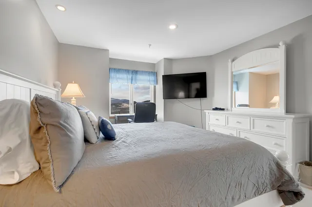 $1,450,000 | 16 Jibe Road, Unit O1, Newry, ME 04261