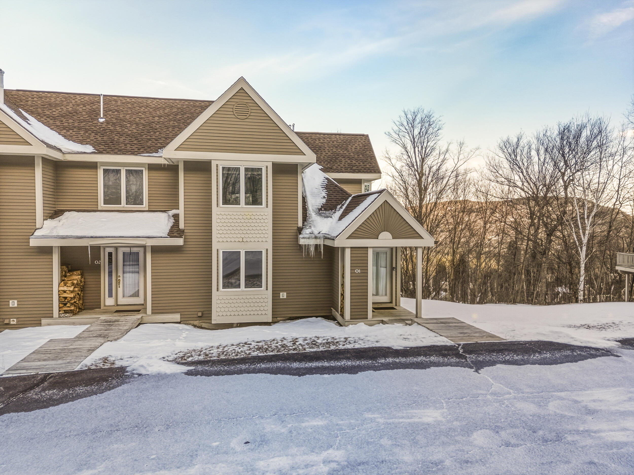 16 Jibe Road, Unit O1 Newry, ME 04261 - Photo 4 of 66 1_lockeunito-1-1