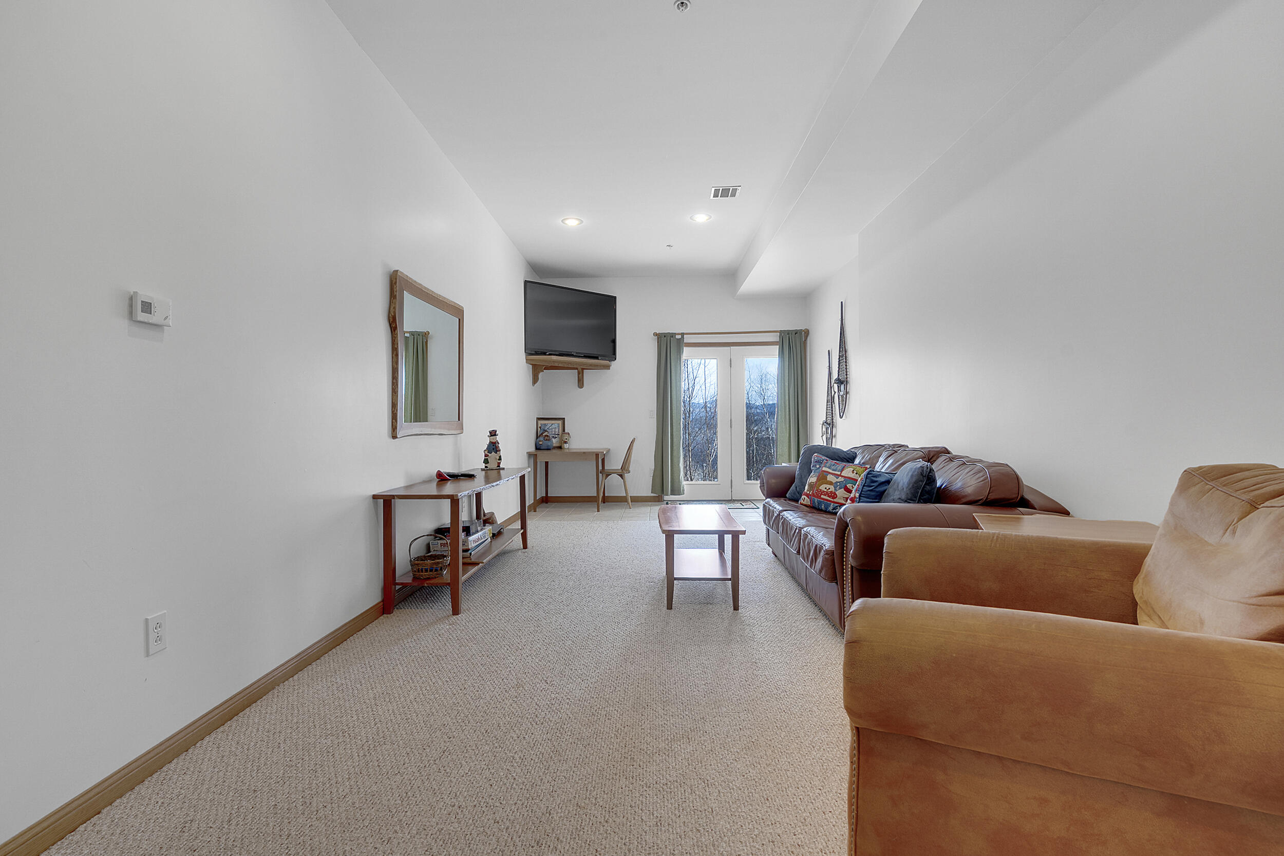 16 Jibe Road, Unit O1 Newry, ME 04261 - Photo 47 of 66 43_lockeunito-1-55
