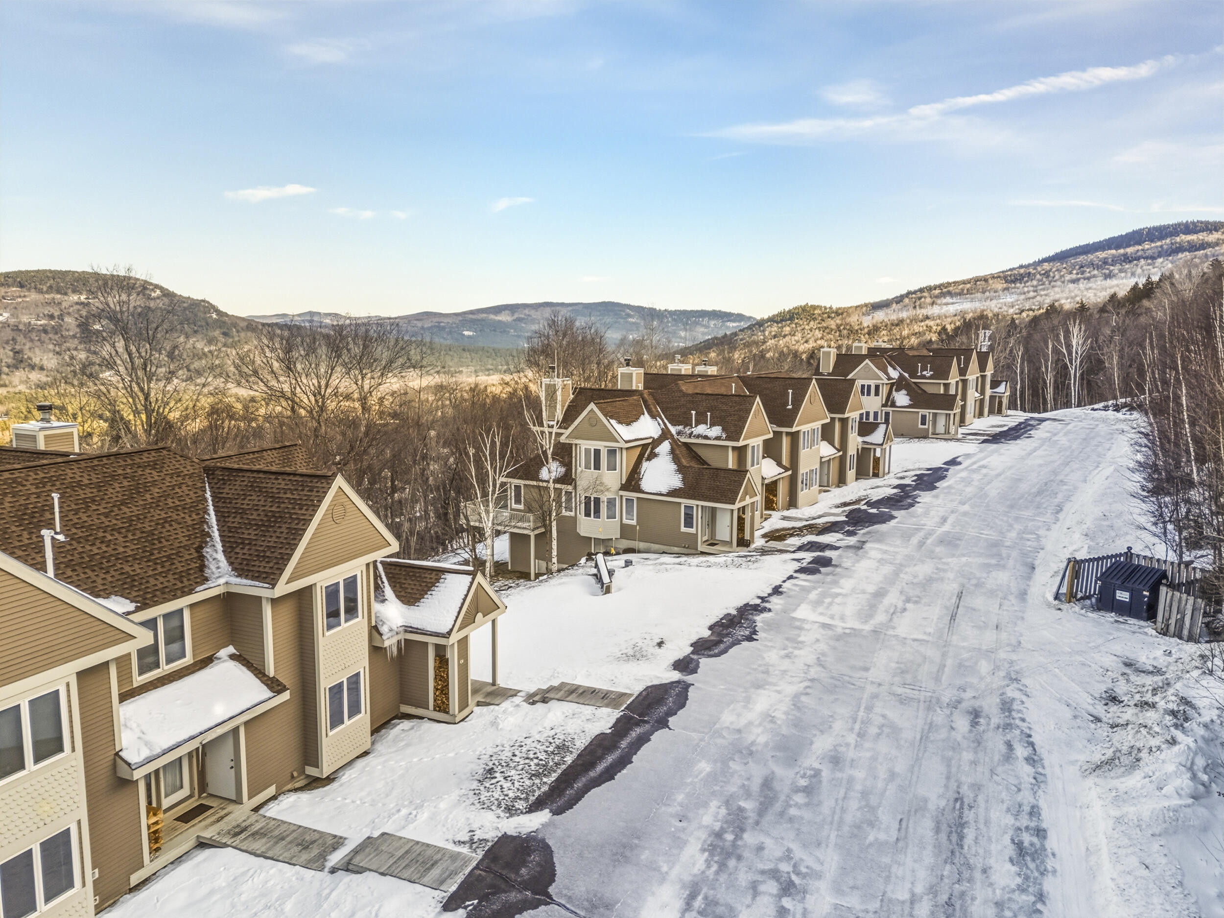 16 Jibe Road, Unit O1 Newry, ME 04261 - Photo 56 of 66 58_lockeunito-1-10