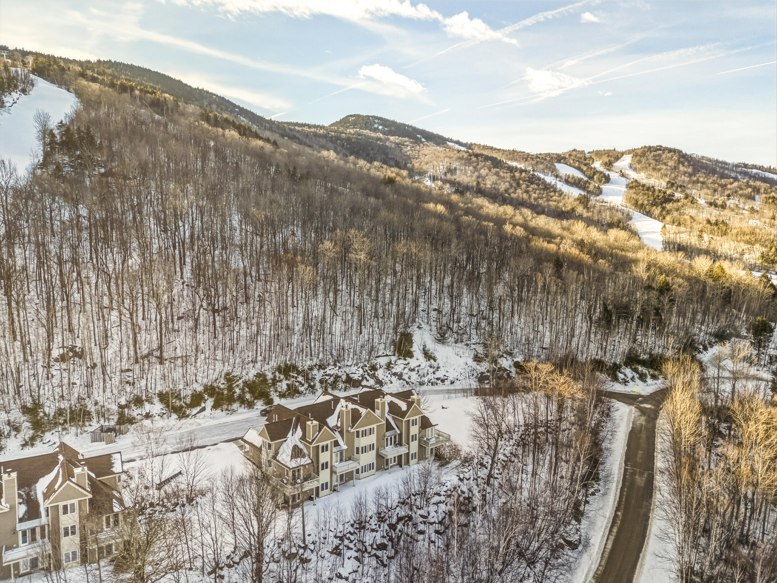 16 Jibe Road, Unit O1 Newry, ME 04261 - Photo 59 of 66 62_lockeunito-1-14