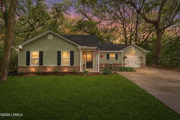 $369,500 | 56 Brindlewood Drive, Beaufort, SC 29907