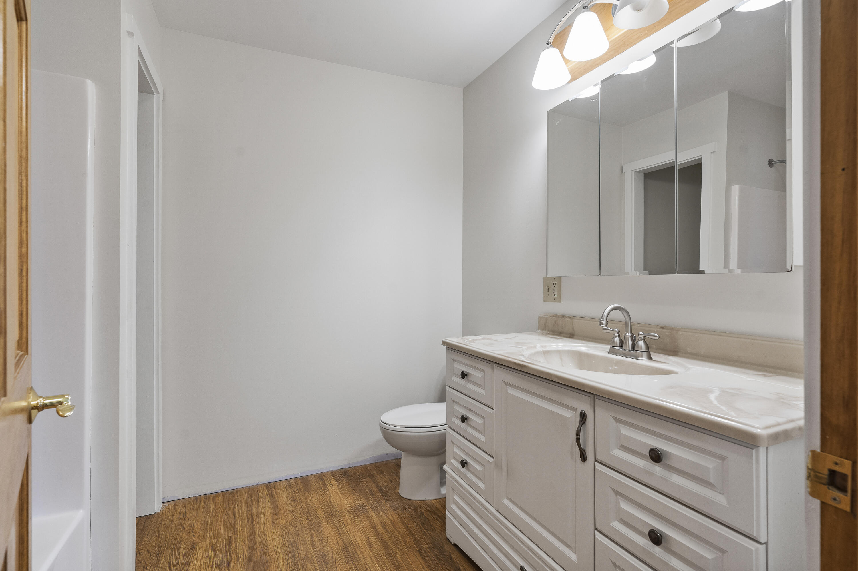 61 Whippoorwill Road Litchfield, ME 04350 - Photo 41 of 52 2nd Floor Full Bathroom