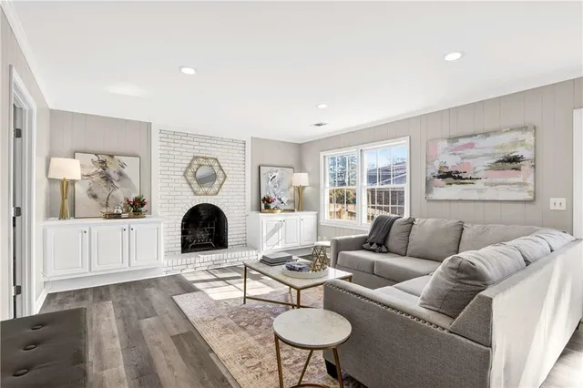 $625,000 | 5121 Davantry Drive, Dunwoody, GA 30338