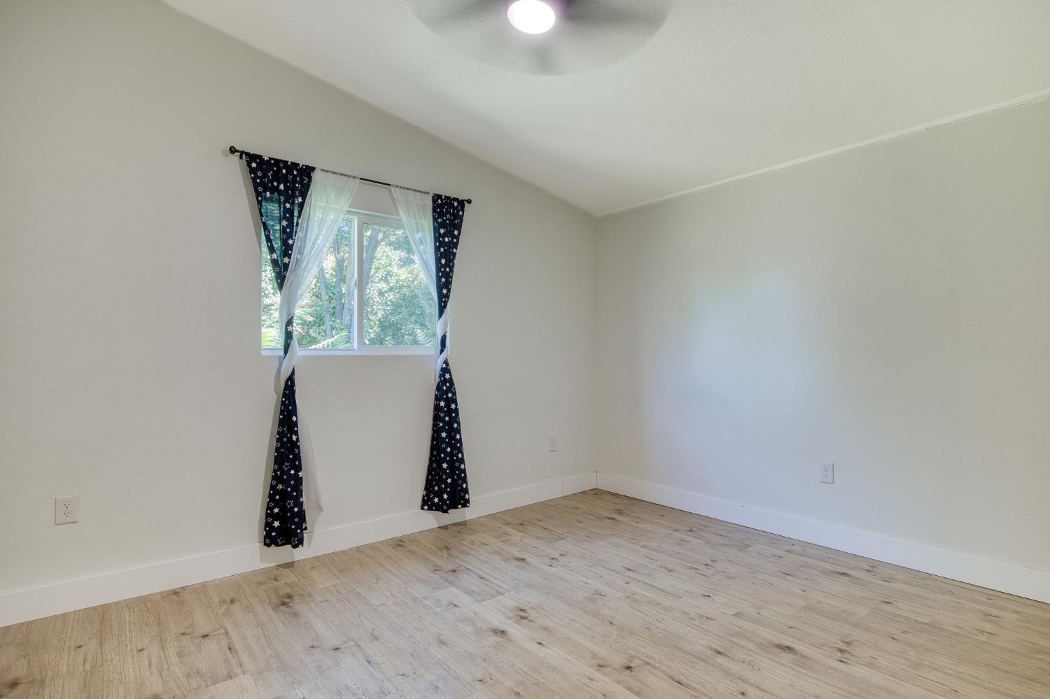 2323 Del Rio Drive Stockton, CA 95204 - Photo 19 of 20