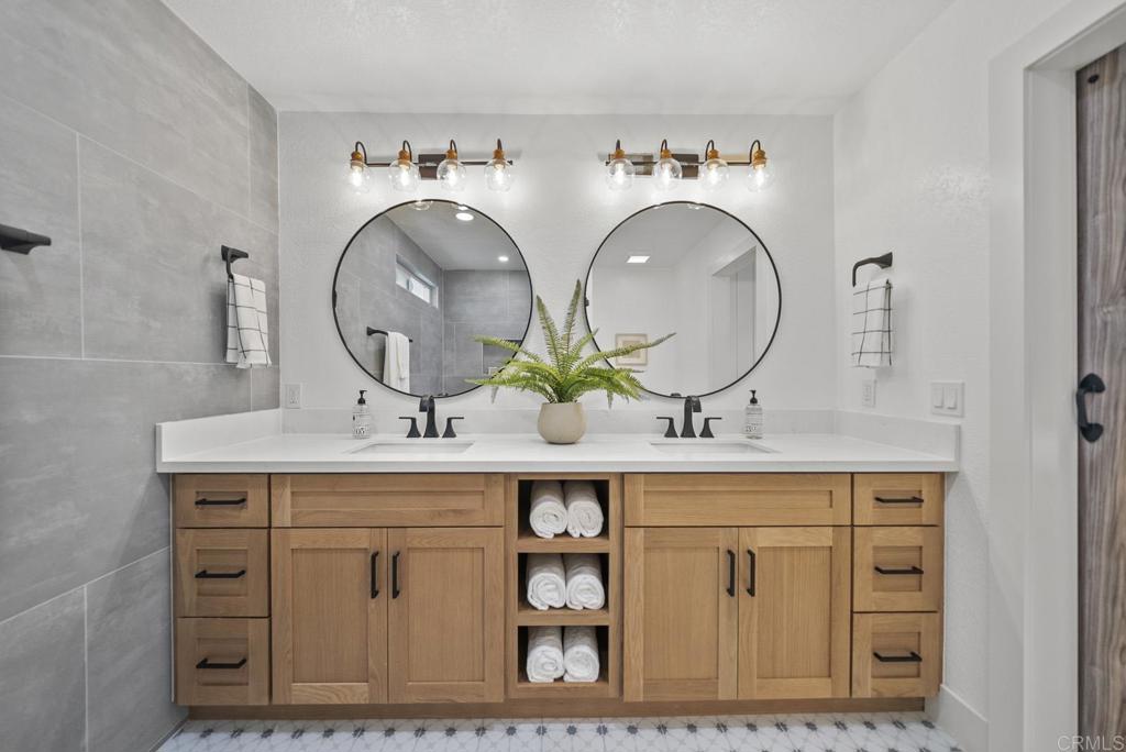 9306 Hollyhock Lane Spring Valley, CA 91977 - Photo 45 of 61