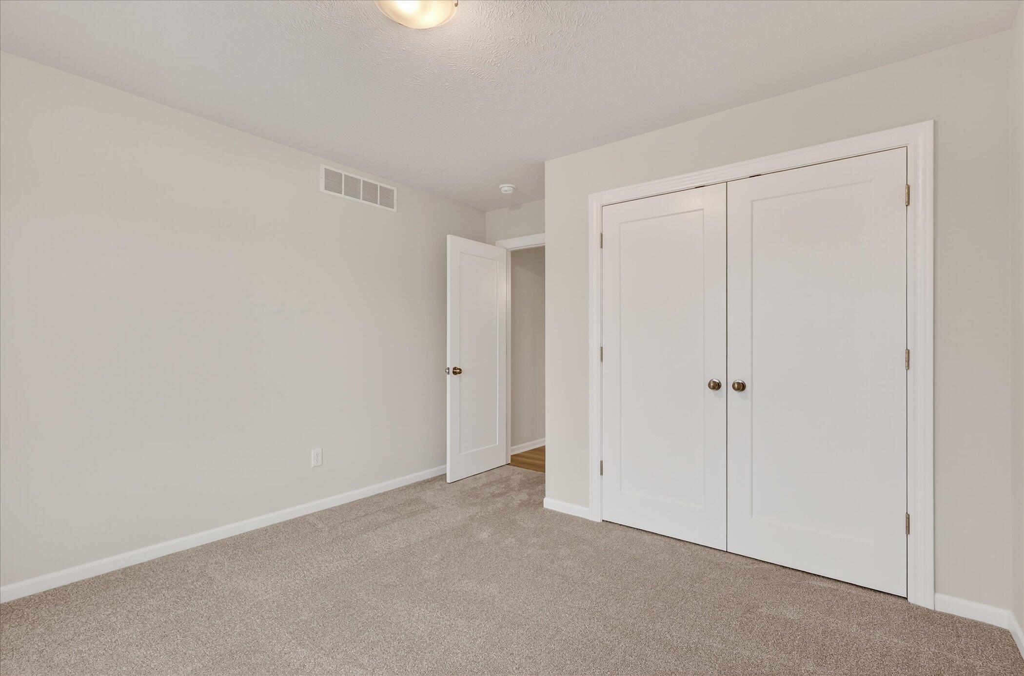 11247 Vergennes Street Southeast Lowell, MI 49331 - Photo 23 of 65 26-11247-Vergennes-St-SE-Windowstill