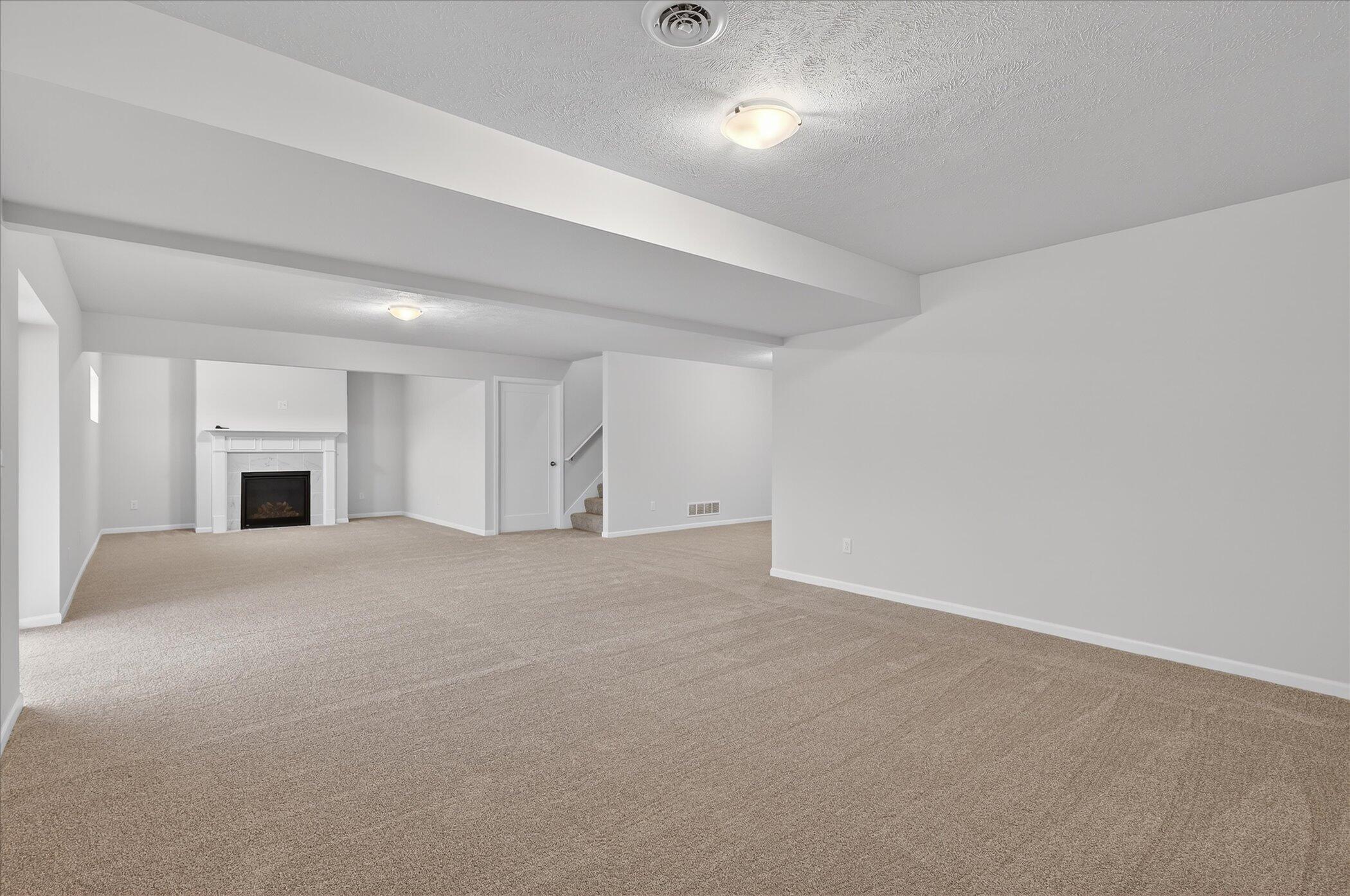 11247 Vergennes Street Southeast Lowell, MI 49331 - Photo 37 of 65 40-11247-Vergennes-St-SE-Windowstill