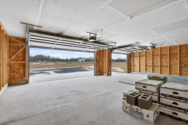 $549,900 | 11247 Vergennes Street Southeast, Lowell, MI 49331