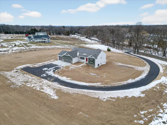 $549,900 | 11247 Vergennes Street Southeast, Lowell, MI 49331